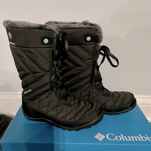 New Kids Columbia Minx Mid III Waterproof Omni-Heat Boot Size 2Y
